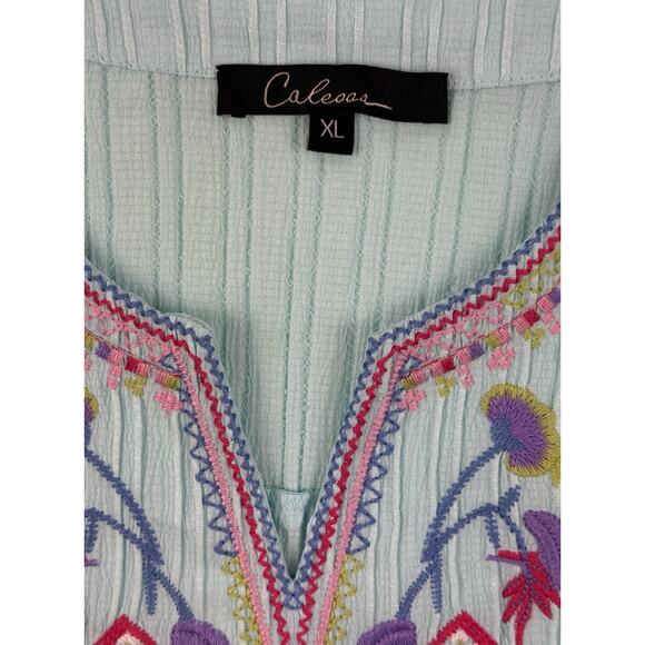 Calessa Tunic Woman XL Multicolor Embroidered Mix Floral Boho Artsy Flare Sleeve - Picture 2 of 9
